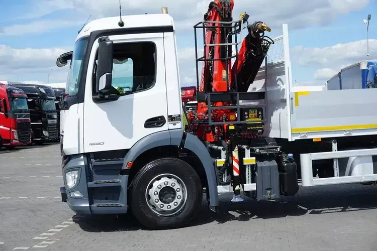 Mercedes ANTOS / 1830 / ACC / SKRZYNIOWY + HDS / HIAB FASSI 110 / DŁ . 7.9 M zdjęcie 18