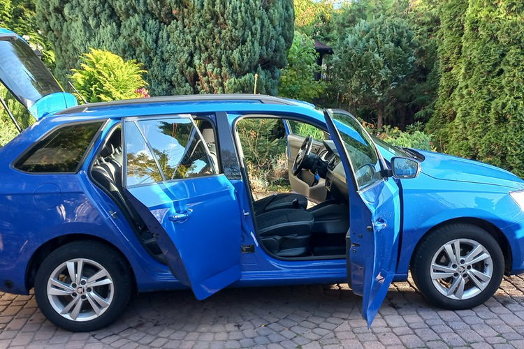 Skoda Fabia Rezerwacja Kier.wielof. Instalacja Gazowa Landi Renzo 1.0 MPI+LPG zdjęcie 2