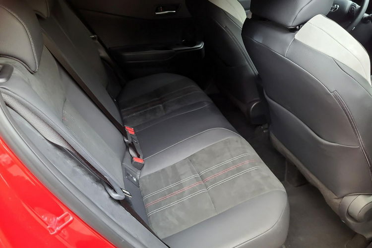 Toyota C-HR 1.8 HSD 122KM GR SPORT DYNAMIC, salon Polska, gwarancja, FV23% zdjęcie 13