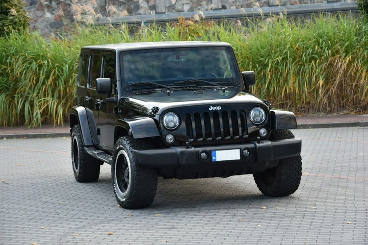 Jeep Wrangler Sahara 3.6 V6 284KM Automat 2015r. 4x4 IDEALNY Climatronic zdjęcie 8