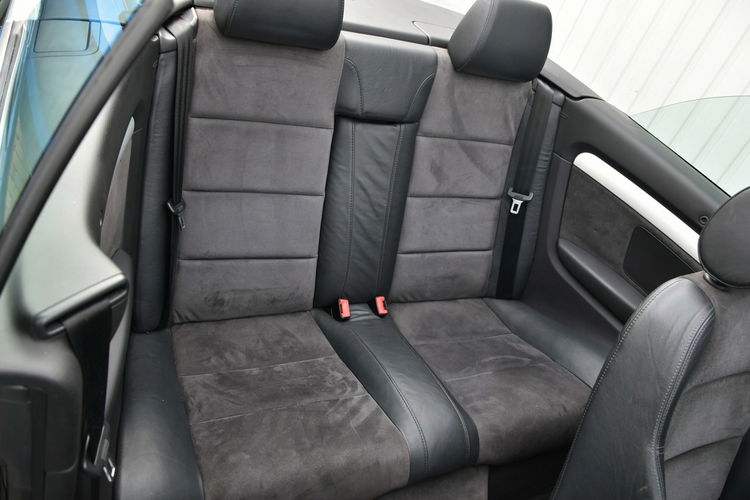 Audi S4 Quattro 4.2 V8 MPi 344KM Manual 2004r. Xenon Skóra 138tkm Polecam zdjęcie 9