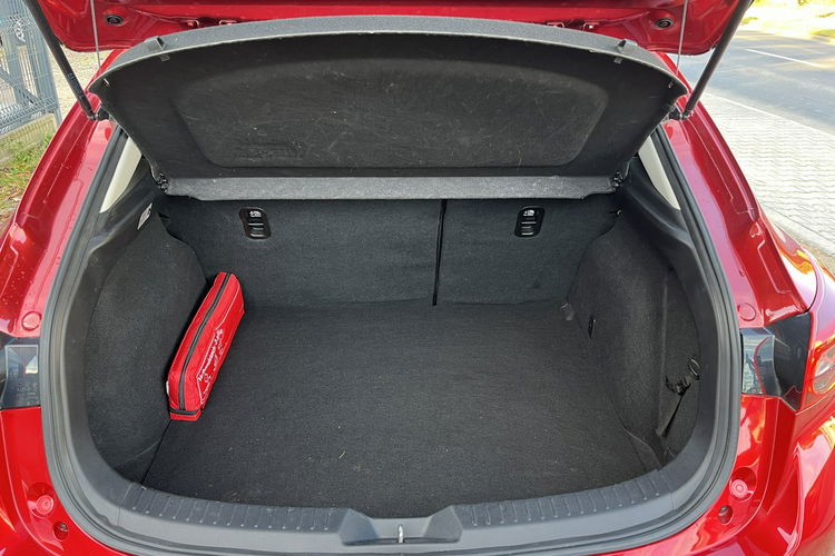 Mazda 3 2.0 Automat Grzane Fotele Kierownica Climatronic Navi TUV Bezwypadkowy zdjęcie 32