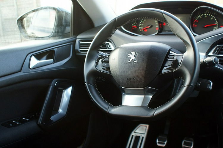 Peugeot 308 zdjęcie 14