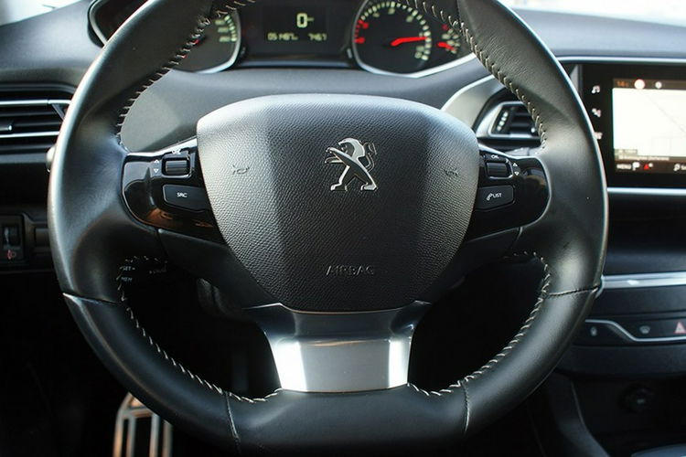 Peugeot 308 zdjęcie 15