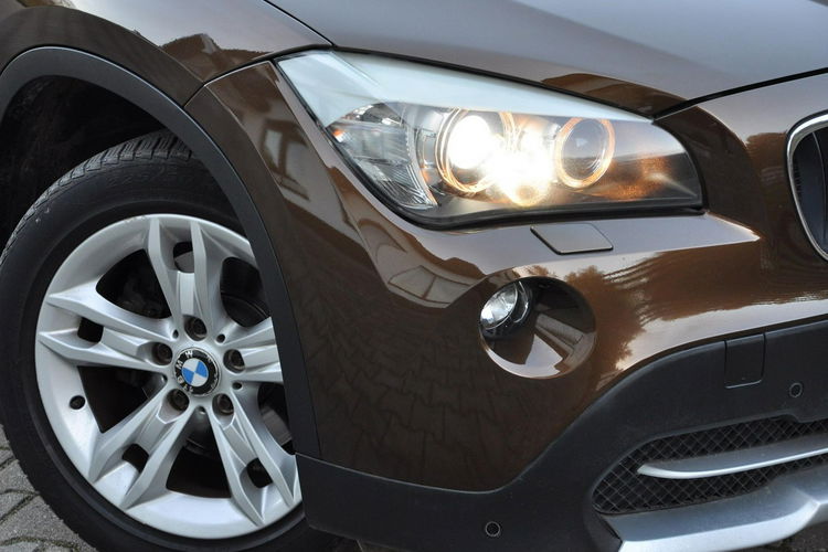 BMW X1 2.0(150KM) xenon Skóry Navi Ringi Parktronic 137 przebiegu z Niemiec zdjęcie 6