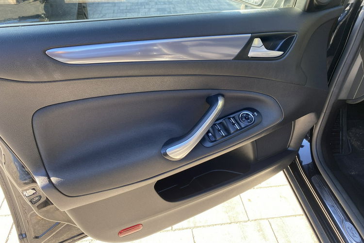 Ford Mondeo Bardzo zadbana - oryginalny przebieg zdjęcie 10
