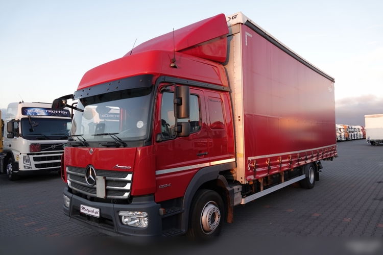 Mercedes ATEGO 1224 / 4x2 / SOLÓWKA / FIRANKA - 7.7 m / 60 m3 / PODNOSZONY DACH / 2020 ROK / PO ZŁOTYM KONTRAKCIE SERWISOWYM  zdjęcie 2