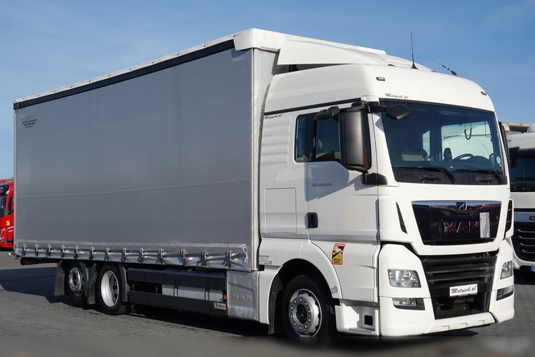 MAN TGX 26.470 / 6x2 / FIRANKA - 7.7 m / 60 m3 / PODNOSZONY DACH / oś podnoszona / 2021 ROK / ZŁOTY KONTRAKT SERWISOWY zdjęcie 8