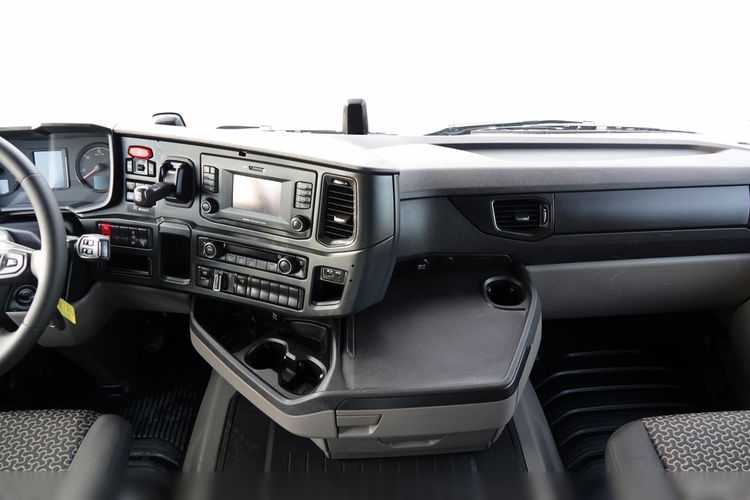 Scania R 540 / RETARDER / 12. 2020 ROK / CAŁA NA PODUSZKACH / OPONY 100% / PO KONTRAKCIE SERWISOWYM  zdjęcie 31