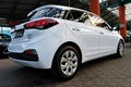 samochód osobowy Hyundai zdjęcie 41