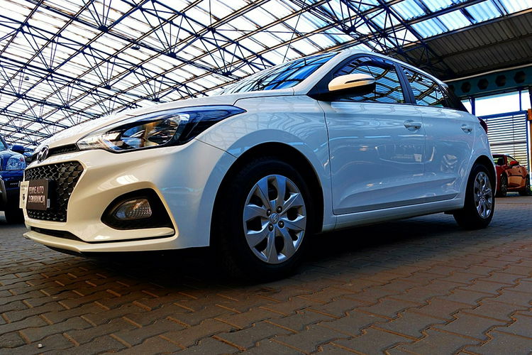 Hyundai i20 3 Lata GWARANCJA I-wł Kraj Bezwypadkowy ASO FV23% ESP 16V 4x2 zdjęcie 51