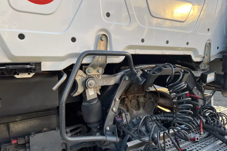 Mercedes ACTROS MP4 zdjęcie 10