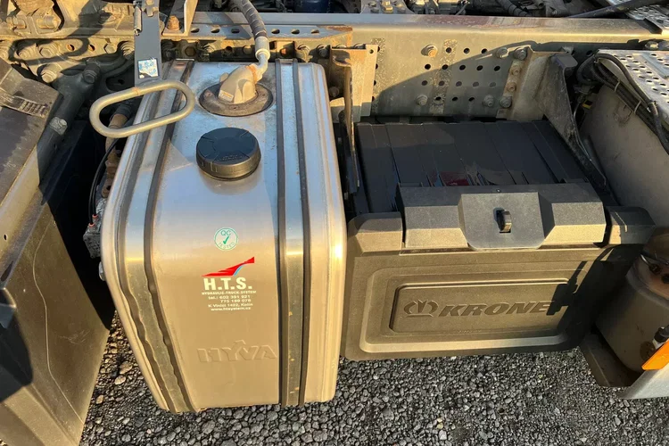 Mercedes ACTROS MP4 zdjęcie 12