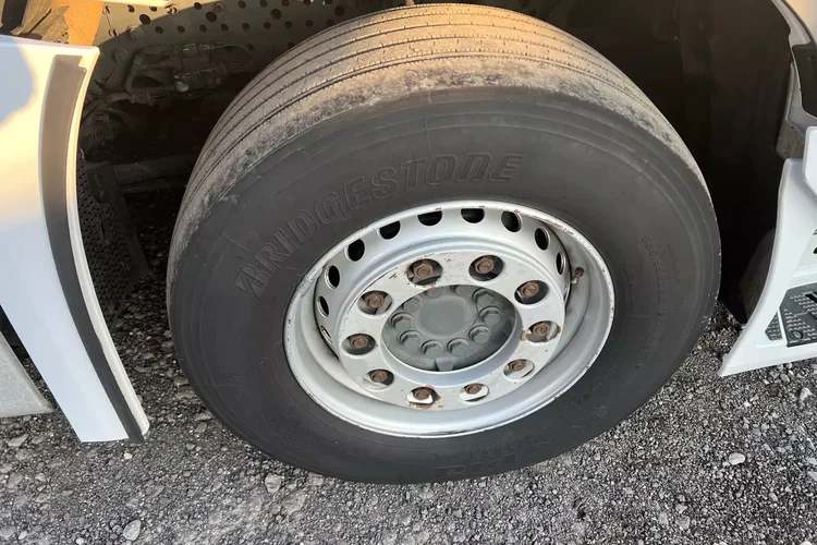 Mercedes ACTROS MP4 zdjęcie 13