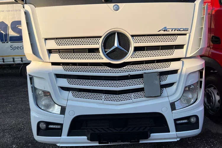 Mercedes ACTROS MP4 zdjęcie 6