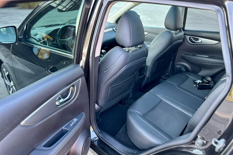 Nissan Qashqai Tekna + Faktura VAT 23% zdjęcie 18