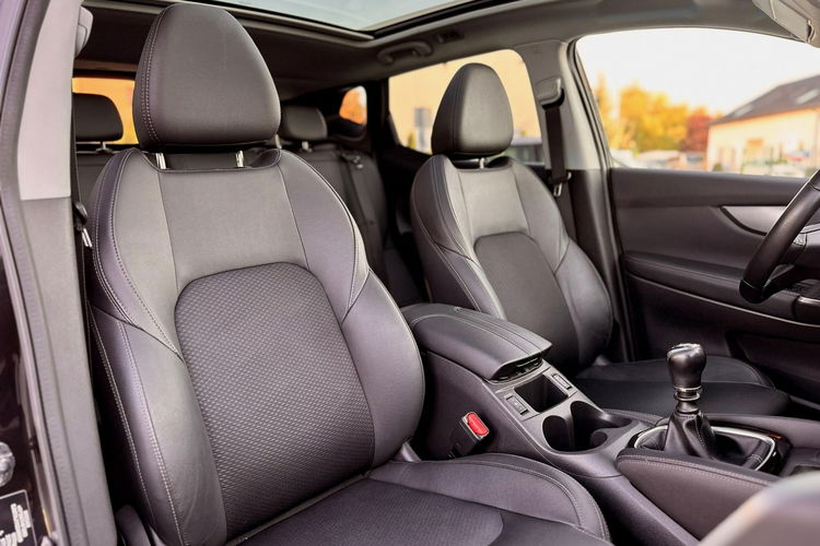 Nissan Qashqai Tekna + Faktura VAT 23% zdjęcie 9
