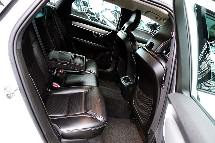 Volvo V90 Cross Country HARMAN/kardon MASAŻE 3Lata GWAR I-wł Kraj Bezwypad D5 235KM 4x4 FV23% zdjęcie 9