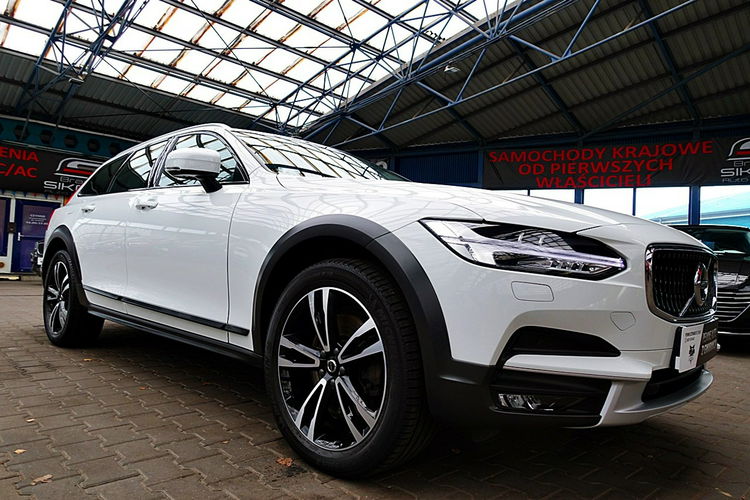 Volvo V90 Cross Country HARMAN/kardon MASAŻE 3Lata GWAR I-wł Kraj Bezwypad D5 235KM 4x4 FV23% zdjęcie 54