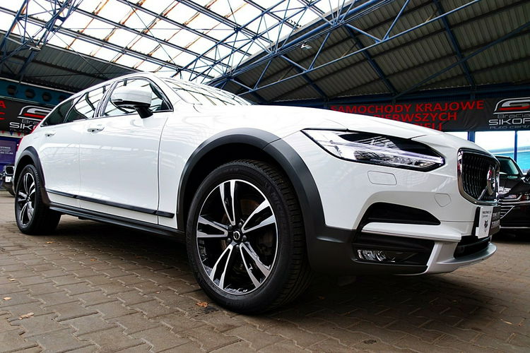 Volvo V90 Cross Country HARMAN/kardon MASAŻE 3Lata GWAR I-wł Kraj Bezwypad D5 235KM 4x4 FV23% zdjęcie 62