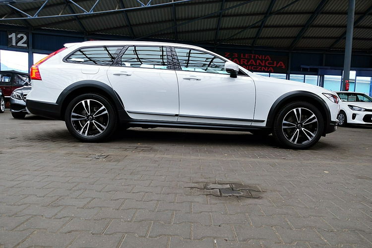 Volvo V90 Cross Country HARMAN/kardon MASAŻE 3Lata GWAR I-wł Kraj Bezwypad D5 235KM 4x4 FV23% zdjęcie 63