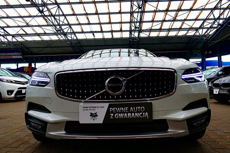 Volvo V90 Cross Country HARMAN/kardon MASAŻE 3Lata GWAR I-wł Kraj Bezwypad D5 235KM 4x4 FV23% zdjęcie 76