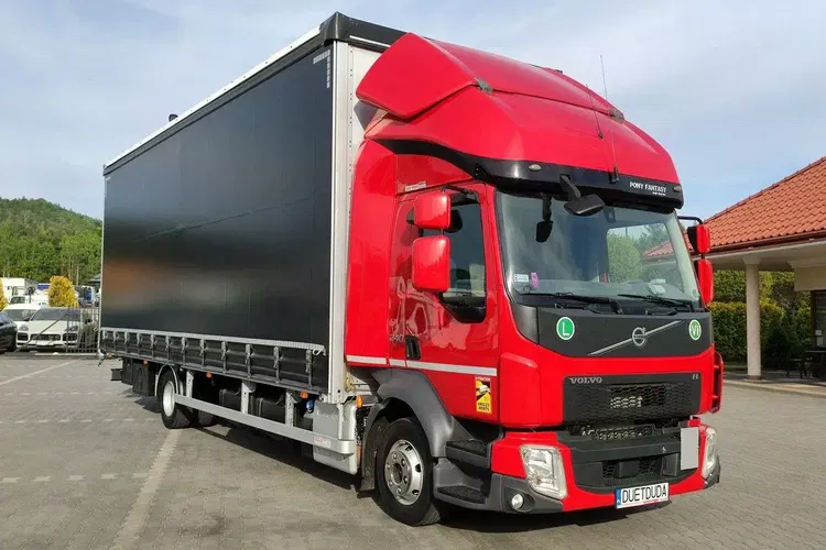 Volvo FL12.240 E6 Firana Tył Drzwi Dach Zsuwany Bogato Wyposażony zdjęcie 3