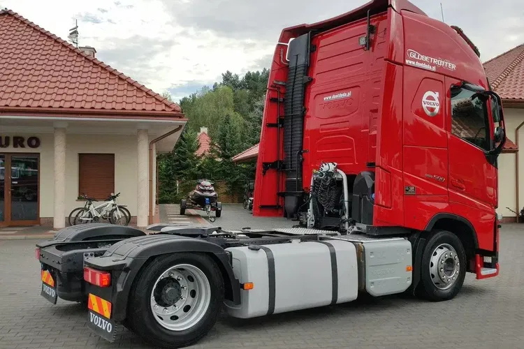 Volvo FH4 500 E6 XL Low Deck Mega 784000km 2016r/2017r Duże Zbiorniki zdjęcie 7