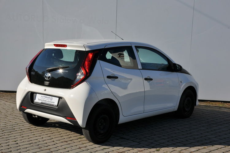 Toyota Aygo 1.0 Benzyna 72KM Klimatyzacja LED Salon Polska FV 23% zdjęcie 4