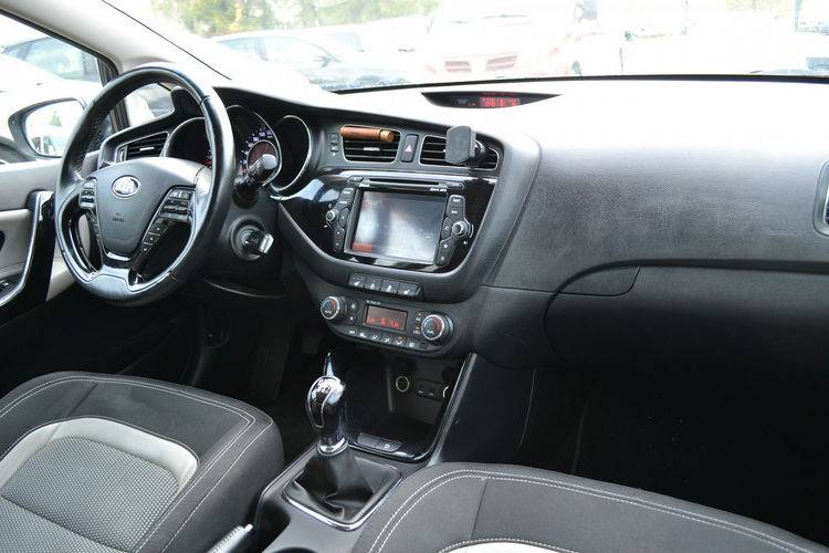 Kia Cee'd 1.6 135KM Podgrz. Kierownica, Fotele Harman/Kardon LED Alufelgi zdjęcie 13