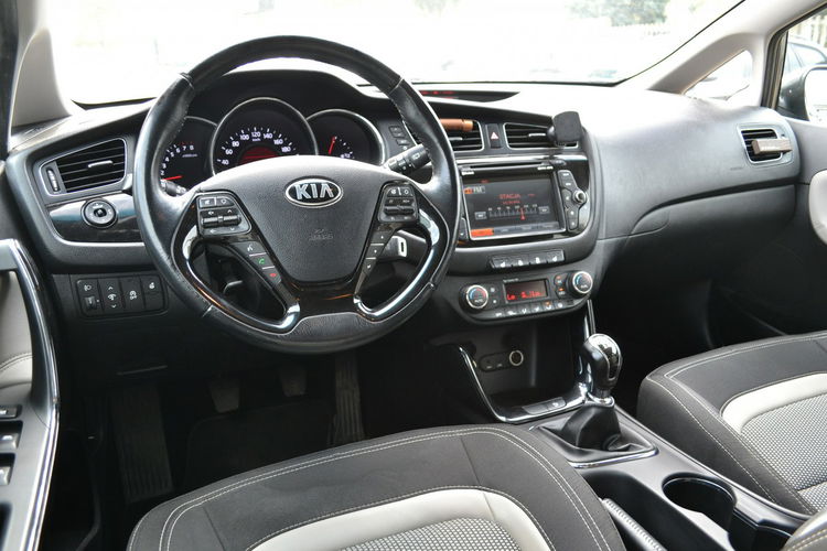 Kia Cee'd 1.6 135KM Podgrz. Kierownica, Fotele Harman/Kardon LED Alufelgi zdjęcie 9