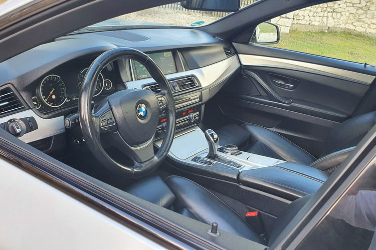 BMW 525 LCI # 525d 218KM # Modern # 8HP # Duża Navi # Komforty # Panorama zdjęcie 11