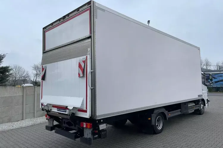 Mercedes ATEGO 818, IZOTERMA OGRZEWANA zdjęcie 9