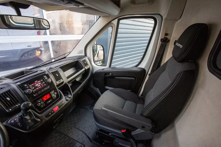 Fiat Ducato L2H2 AUTOMAT 2.3 MultiJet Professional zdjęcie 11