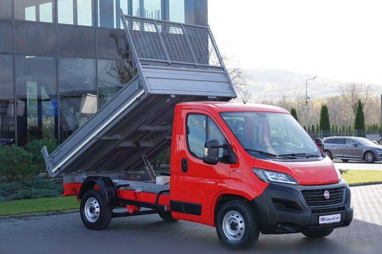 Fiat DUCATO / WYWROTKA DŁUGOŚĆ: 3.2 m / 12.2020 / 50 TYS.KM. / KLIMA / MANUAL / 3 OSOBOWY / SPROWADZONY / PO KONTRAKCIE SERWISOWYM / zdjęcie 6