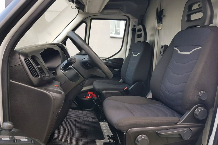 Iveco Daily KONTENER NISKOPODŁOGOWY 4.43x2.23x2.42 SKLEP FOODTRUCK KAMPER KLIMA zdjęcie 7