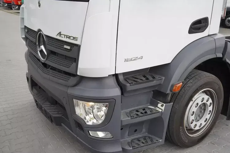 Mercedes Actros 1824 E6 4×2 / podnoszony BDF / 100 tys. km zdjęcie 12