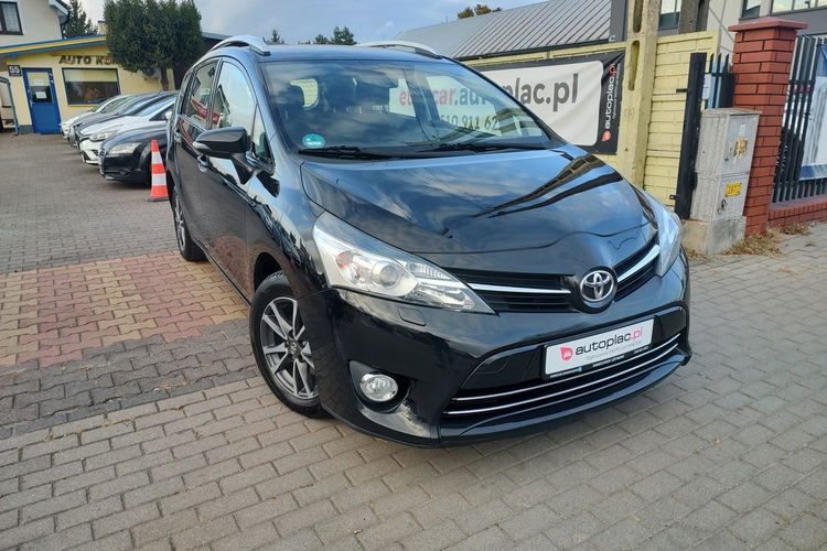 Toyota Verso 1.8 VVTi 147KM Klimatronic Automat 7 osobowy zdjęcie 13