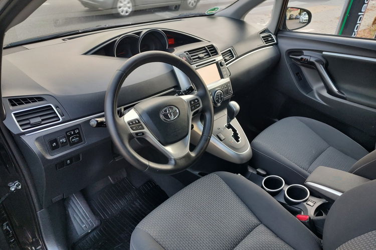 Toyota Verso 1.8 VVTi 147KM Klimatronic Automat 7 osobowy zdjęcie 15