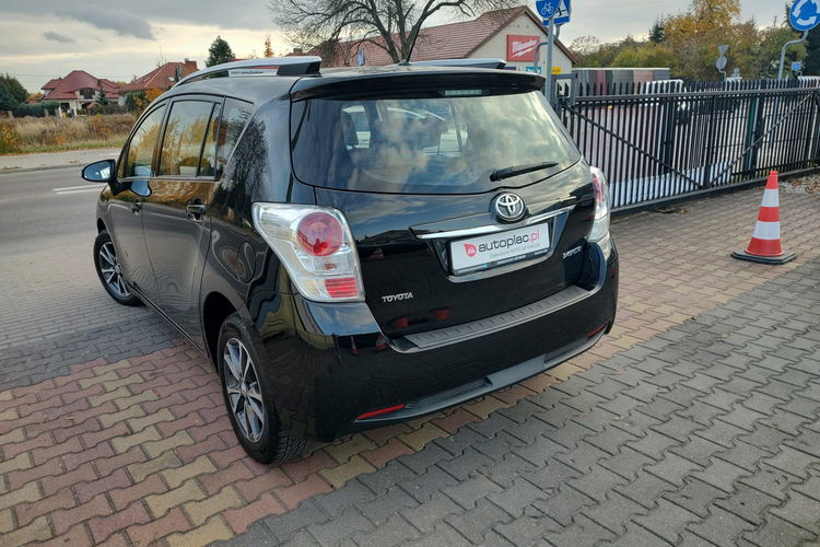 Toyota Verso 1.8 VVTi 147KM Klimatronic Automat 7 osobowy zdjęcie 7