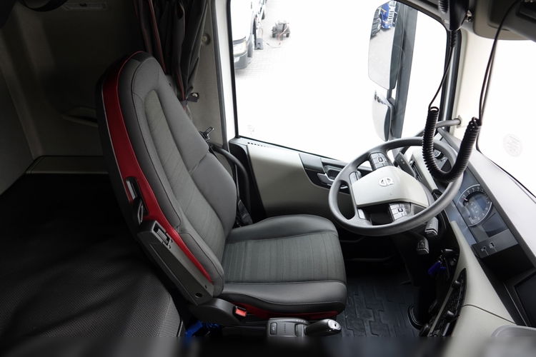 Volvo FH 500 / 6x2 / FIRANKA - 7.7 m / 60 m3 / PODNOSZONY DACH / oś podnoszona / DOPPELSTOCK / 2020 / PO KONTRAKCIE SERWISOWYM /  zdjęcie 32