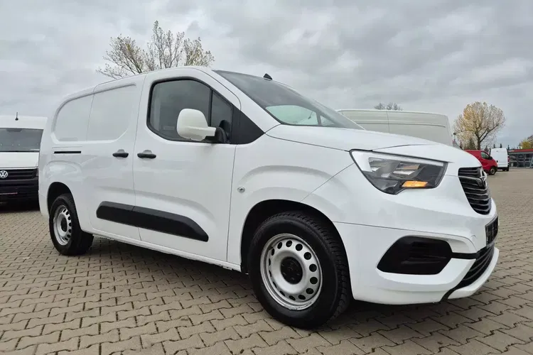 Opel Combo L2H1 57999zł NETTO 1, 5CDTi/102KM zdjęcie 3