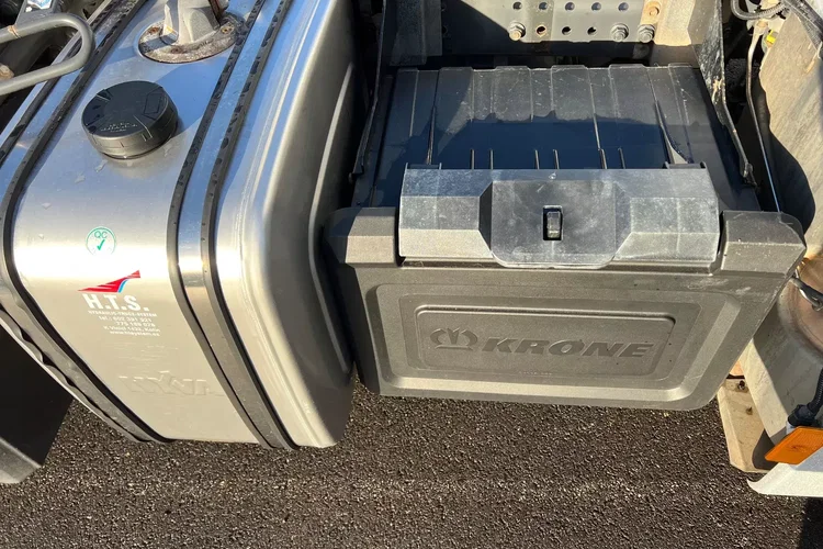 Mercedes ACTROS MP4 zdjęcie 26