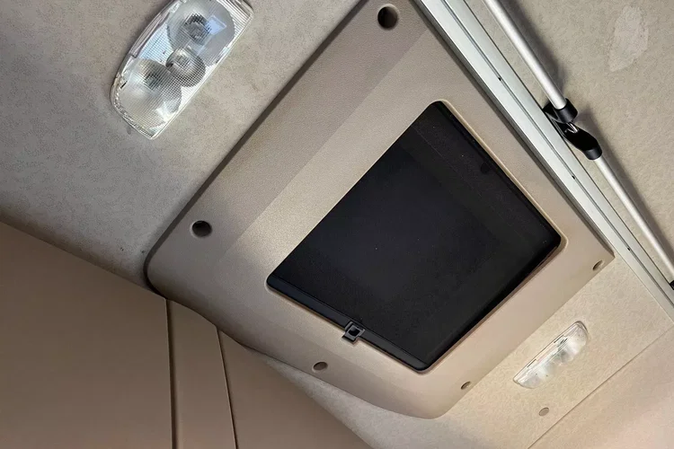 Mercedes ACTROS MP4 zdjęcie 48