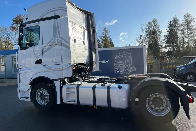Mercedes ACTROS MP4 zdjęcie 18