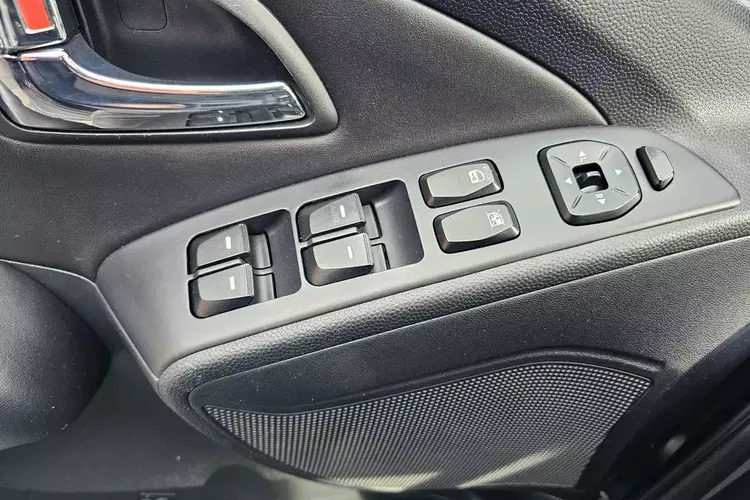 Hyundai ix35 zdjęcie 14