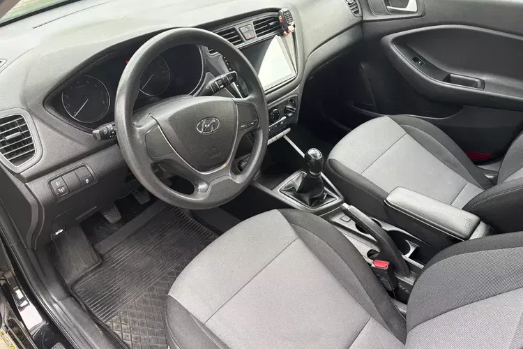 Hyundai i20 zdjęcie 5