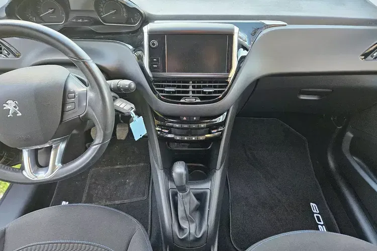 Peugeot 208 zdjęcie 12