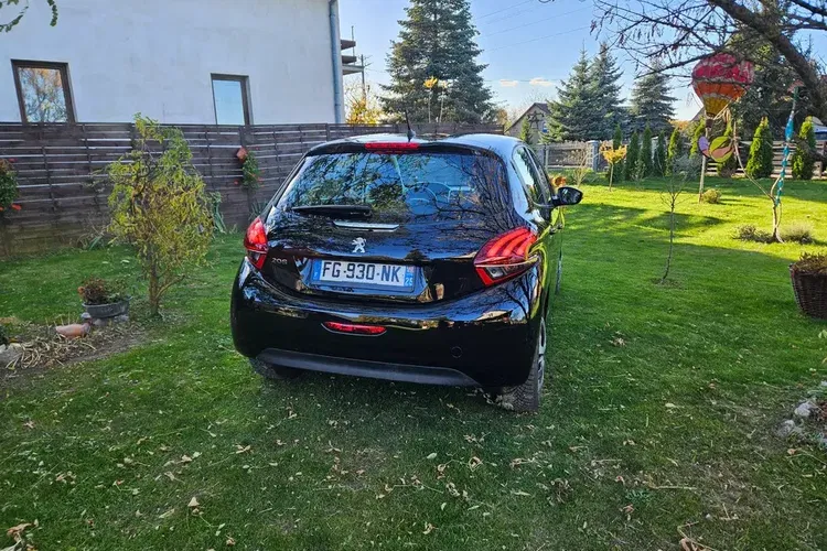 Peugeot 208 zdjęcie 18