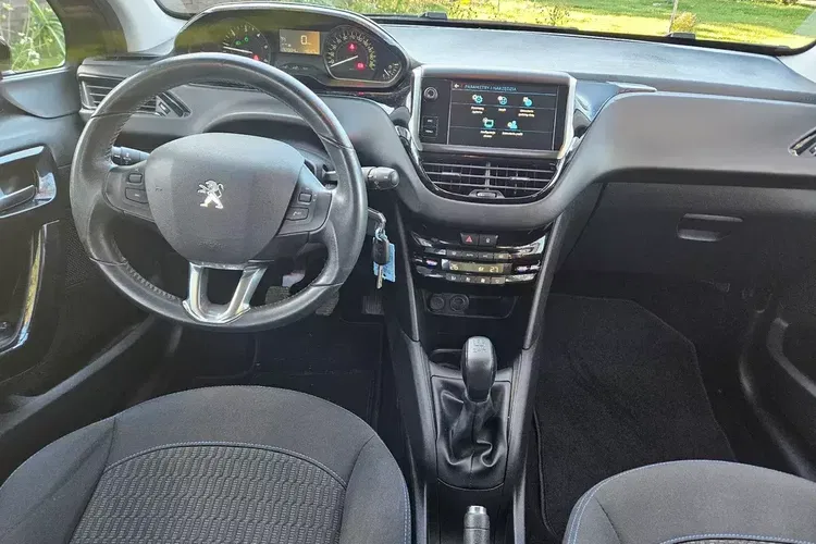 Peugeot 208 zdjęcie 23